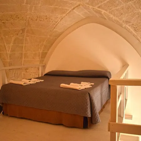 Le Dimore Centro Affittacamere 3*